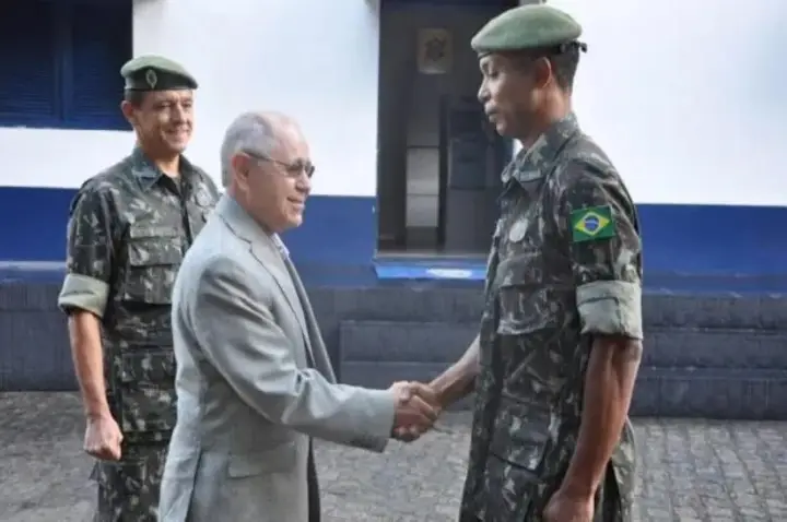 General Santa Rosa critica prisão de Braga Netto, acusa STF de ‘facção política’ e prevê novas detenções no Alto Comando