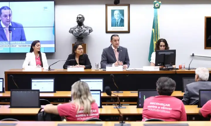 Governo prioriza prevenção do câncer, mas entidades apontam falhas no atendimento às mulheres