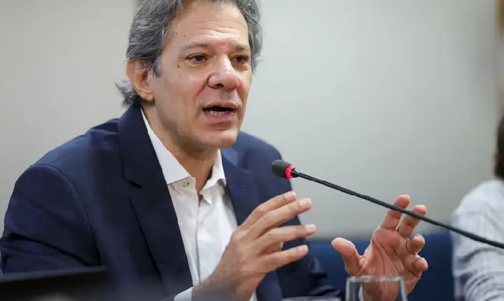 Haddad desmente imposto sobre pets e Pix após vídeo falso feito com IA