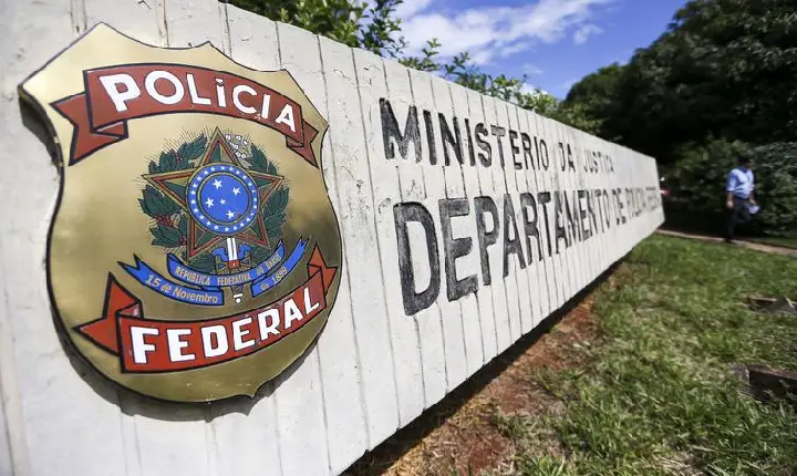 Polícia Federal abre inquérito para investigar R$ 4,2 bi em emendas