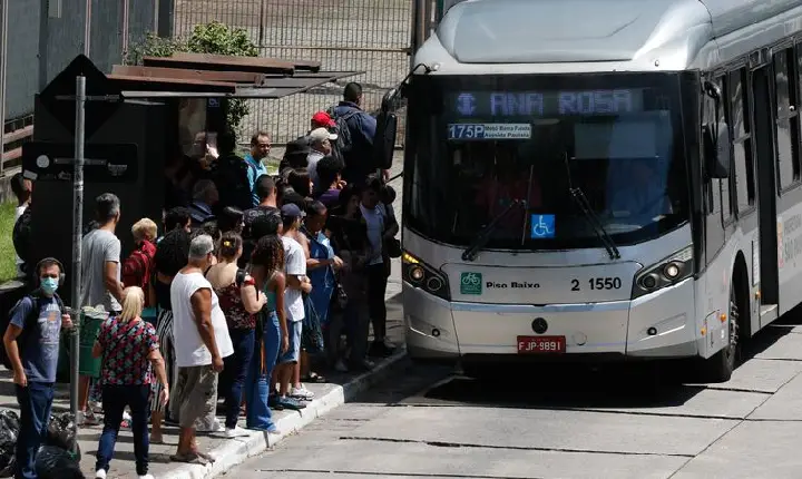 SP: Justiça dá prazo para prefeitura explicar alta da tarifa de ônibus