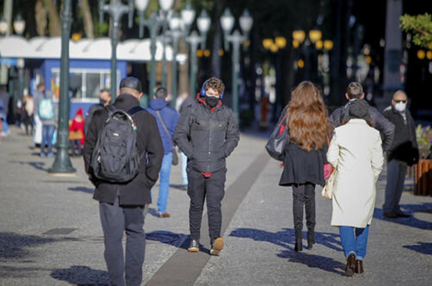 Onda de frio atinge estados brasileiros