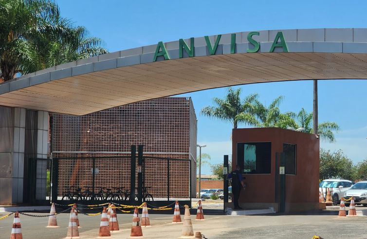 Anvisa prorroga proibição sobre uso de produtos à base de fenol