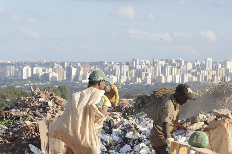 Eleições 2024: candidatos têm desafio de melhorar gestão de resíduos