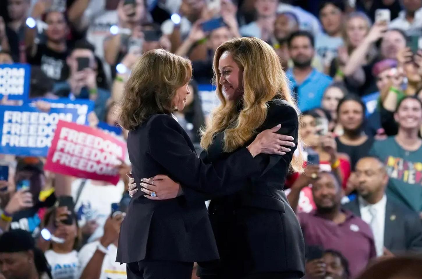 Fãs de Beyoncé furiosos após cantora não se apresentar em comício de Kamala Harris em Houston: “Constrangedor e estranho”