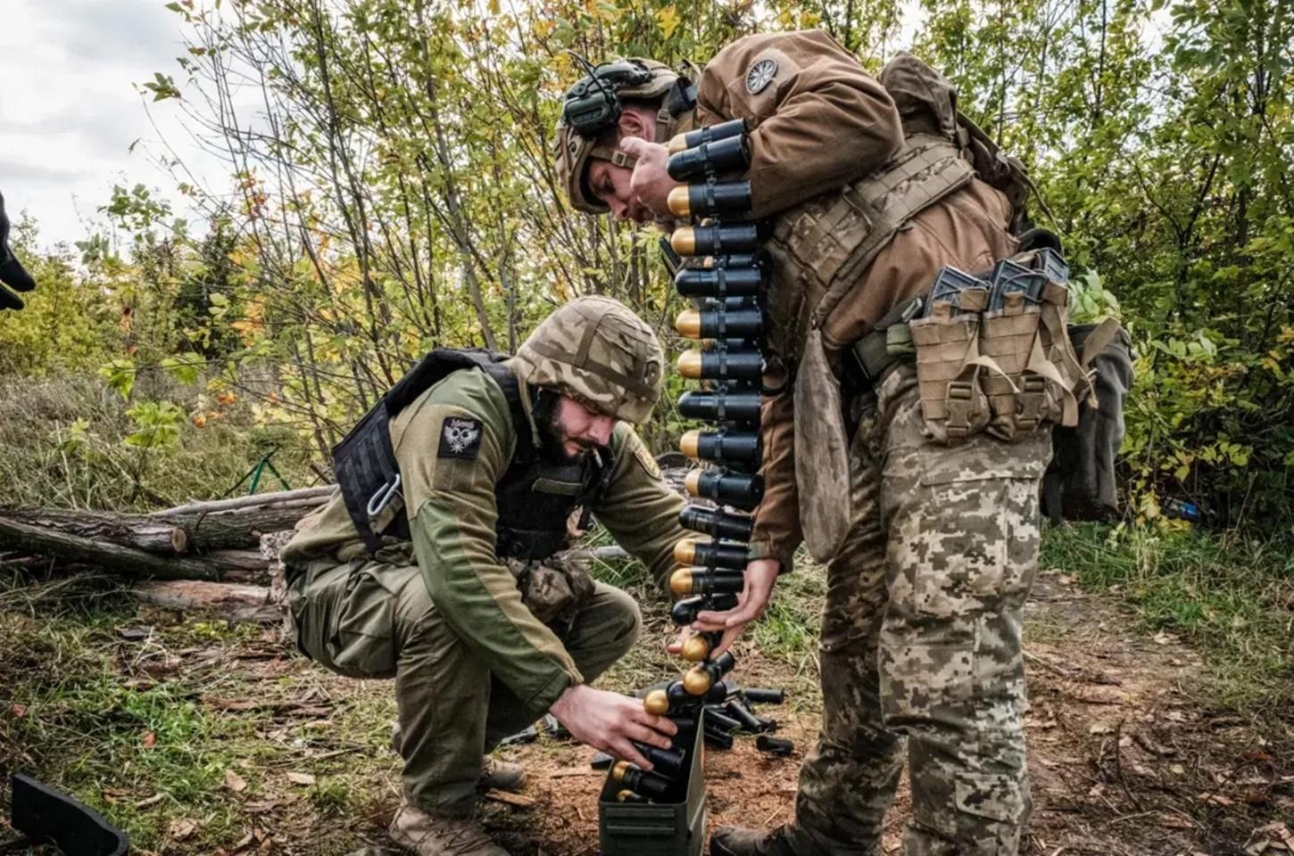 Forças russas invadem periferia de cidade da linha de frente em Donetsk