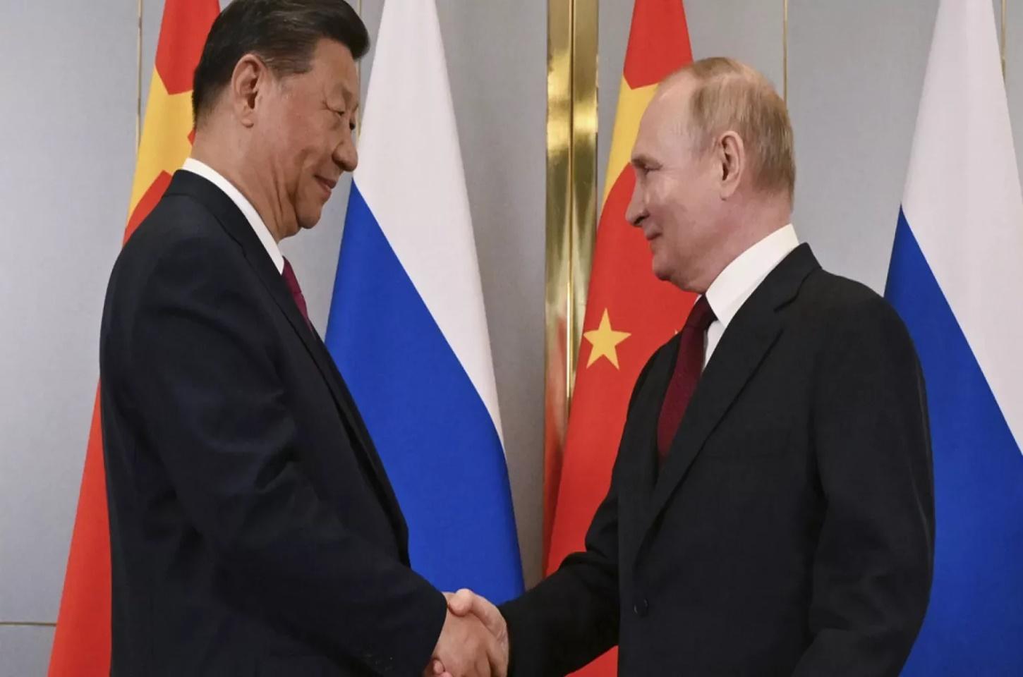 Operações chinesas e russas na costa do Alasca