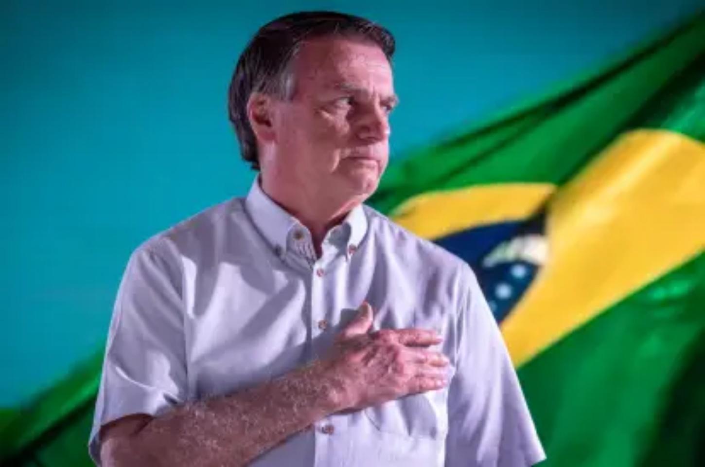 Bolsonaro diz que discutiu estado de sítio por não conseguir acionar TSE por possíveis inconsistências