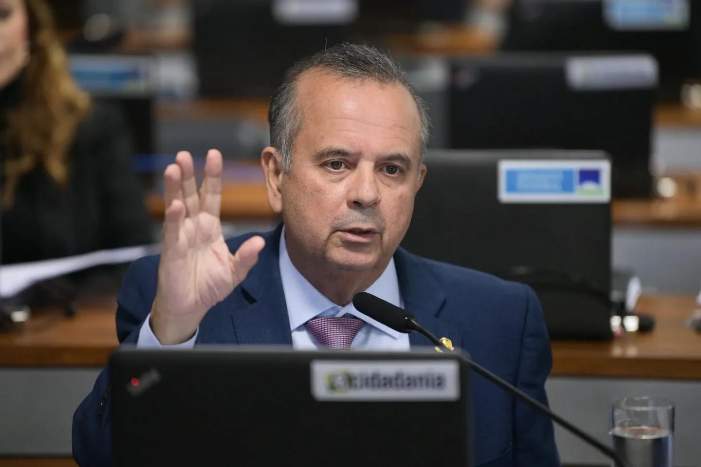 Líder da oposição no Senado critica Moraes por relacionar suicida e ‘gabinete do ódio’