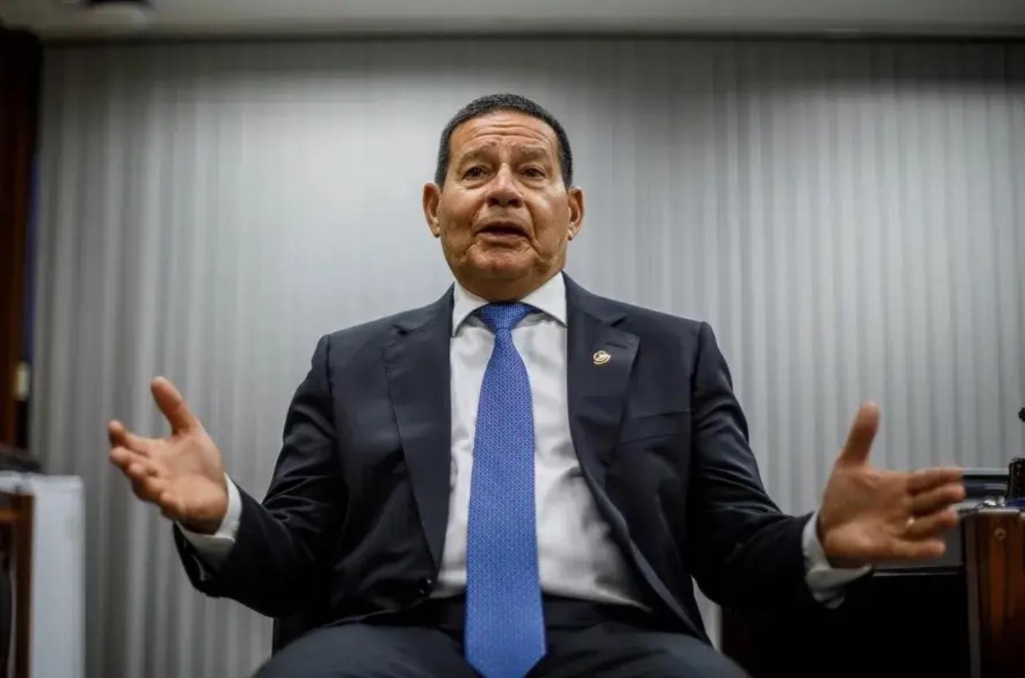 Senador General Hamilton Mourão denuncia inquérito do suposto golpe como usurpação de Justiça e perseguição política