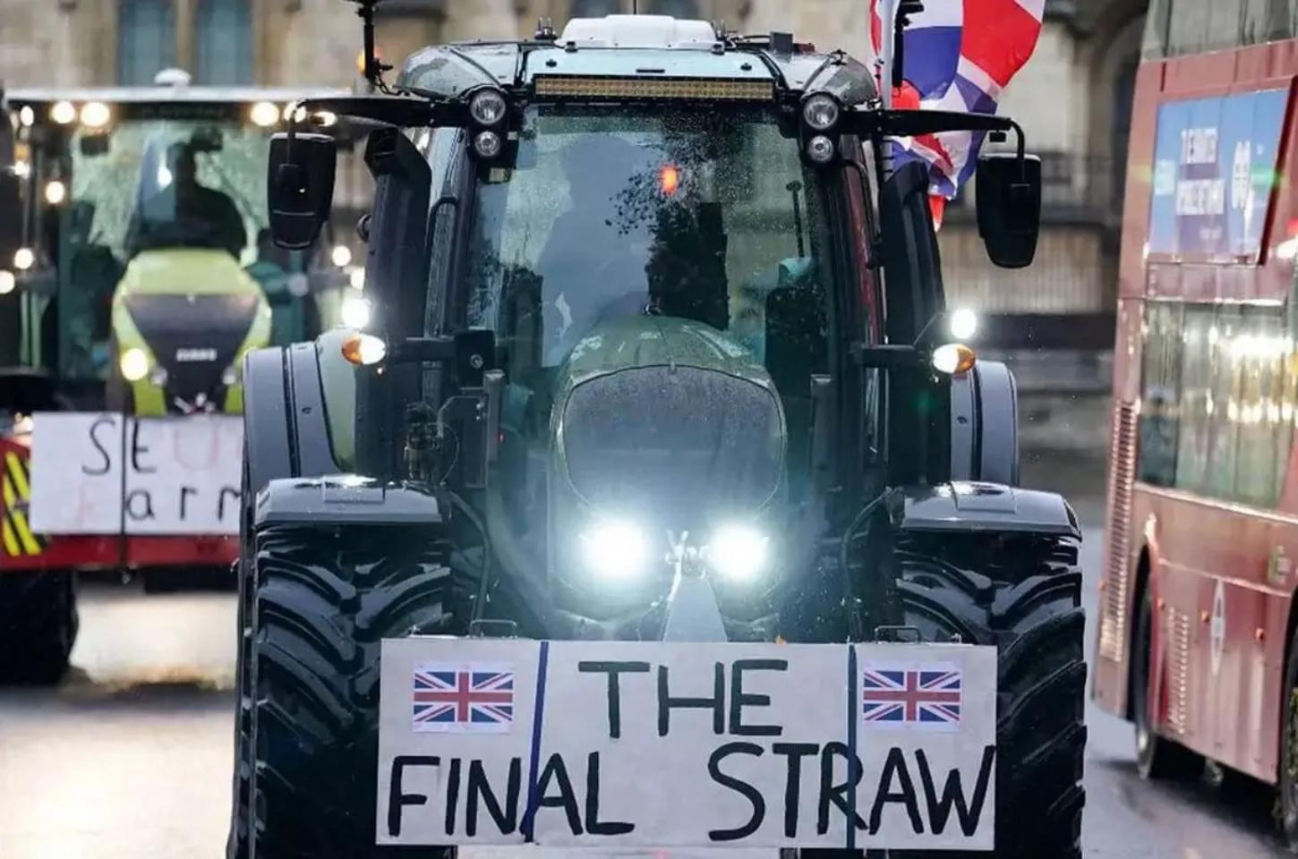 Agricultores britânicos se manifestam contra governo de Starmer: “Isto é guerra!”