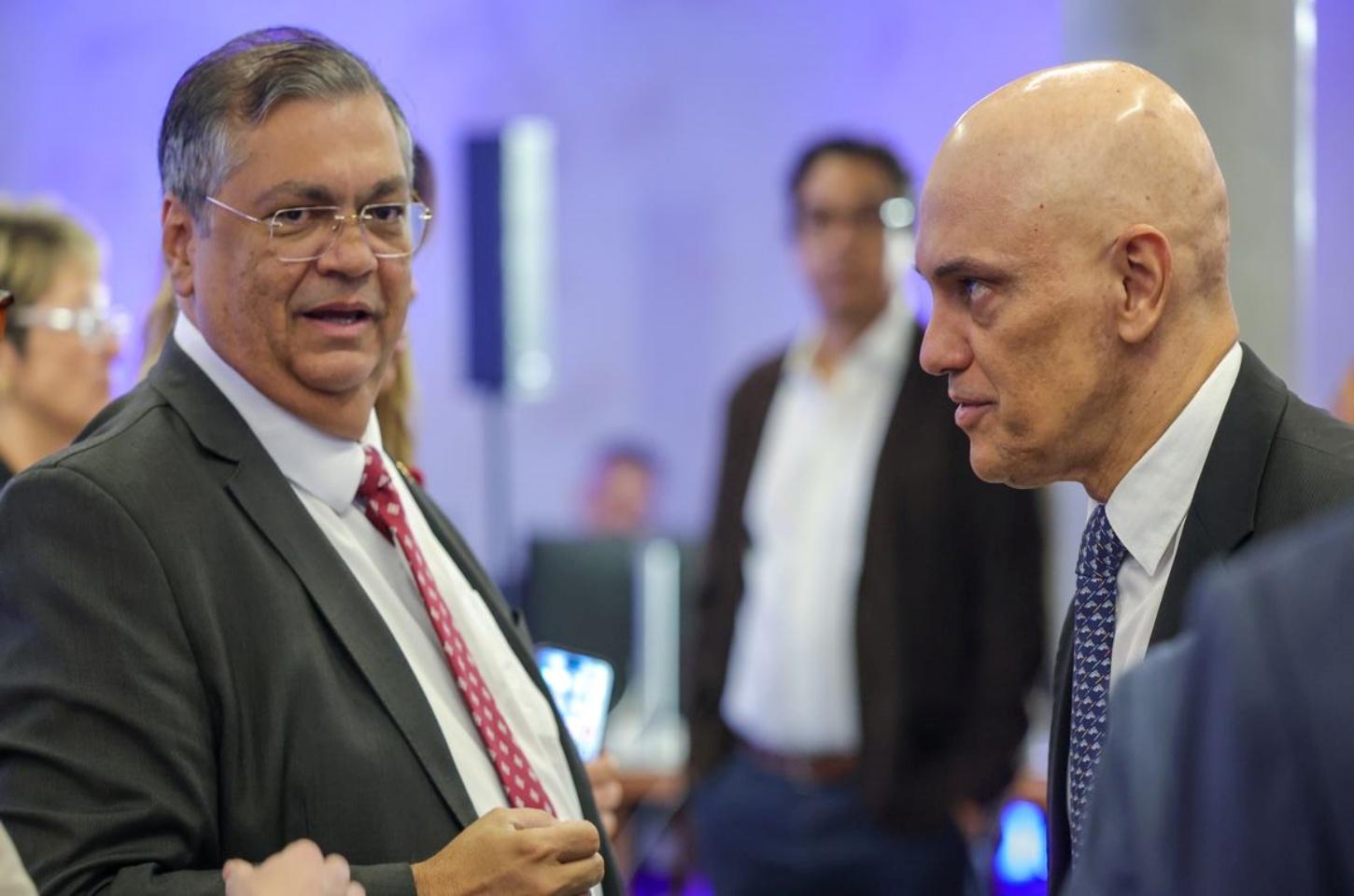 Moraes e Dino votam para condenar 57 réus do 8/1 que não fizeram acordo com a PGR