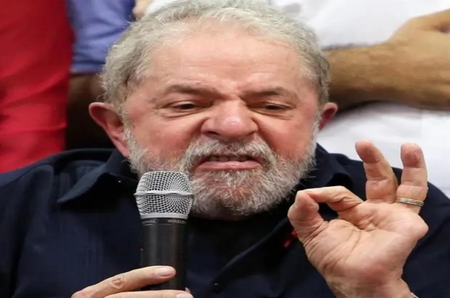 Lula: “Construir leva décadas, destruir basta um aloprado ganhar eleição”