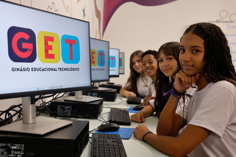 No Brasil, 14% das escolas públicas têm grêmio estudantil