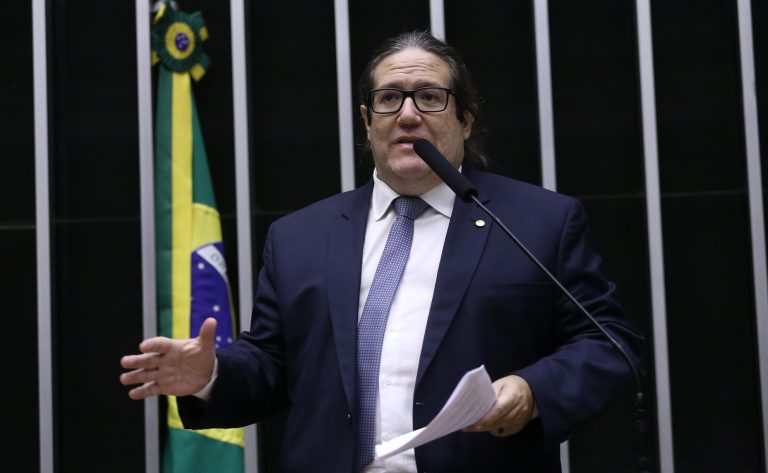 Projeto permite punir membros de tribunal de contas por crime de responsabilidade